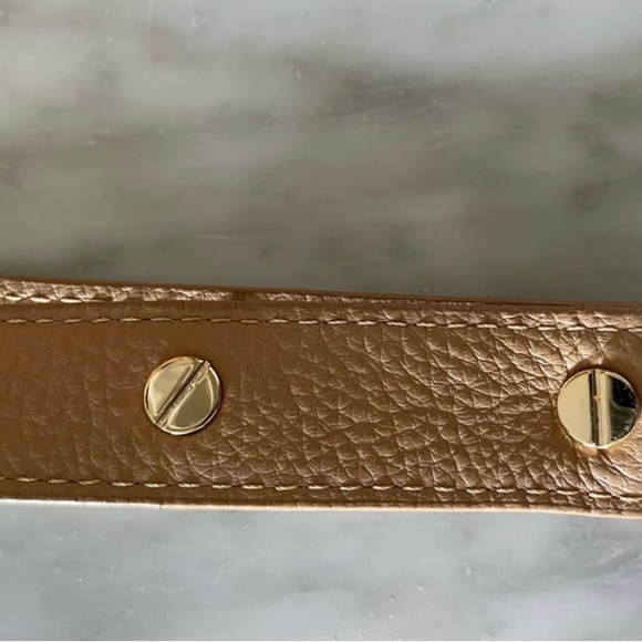 Chloe bag. genuine leather beige blush color,gold hardware,serial number in pic - Picture 7 of 12